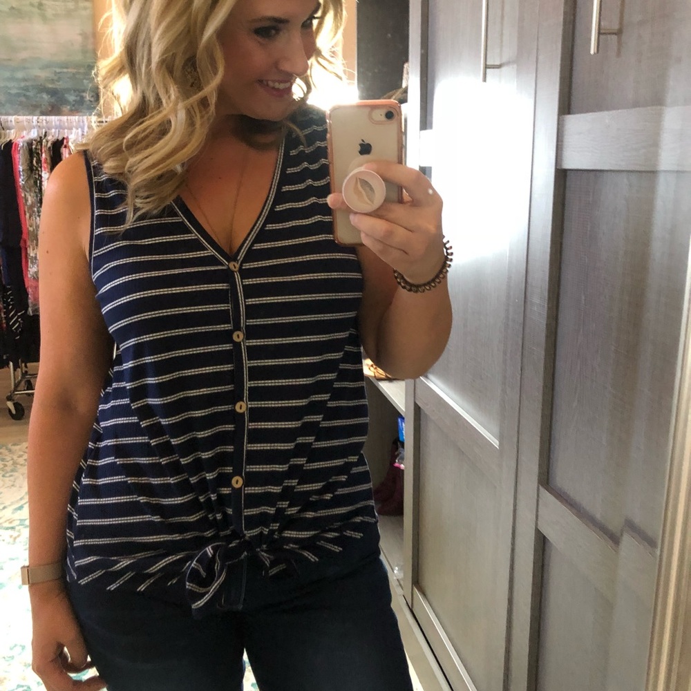 ❗️Last 3! S-L Navy striped top - Picture 2 of 4